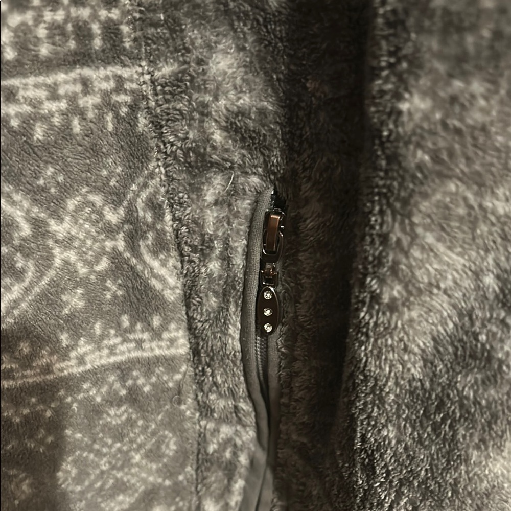 Lena Gray Patterned Vest - Picture 8 of 9